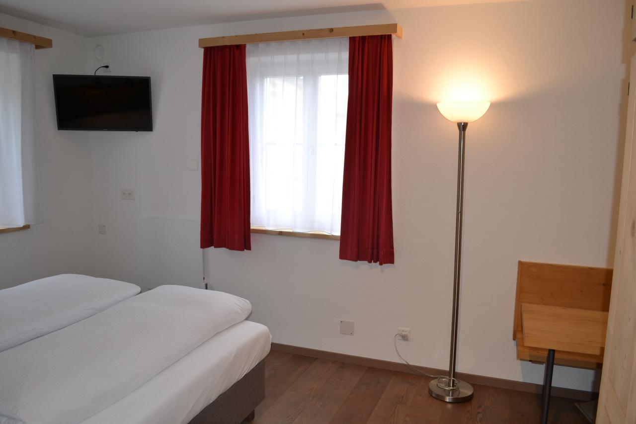 B&B Chasa Arfusch Ardez Exteriör bild
