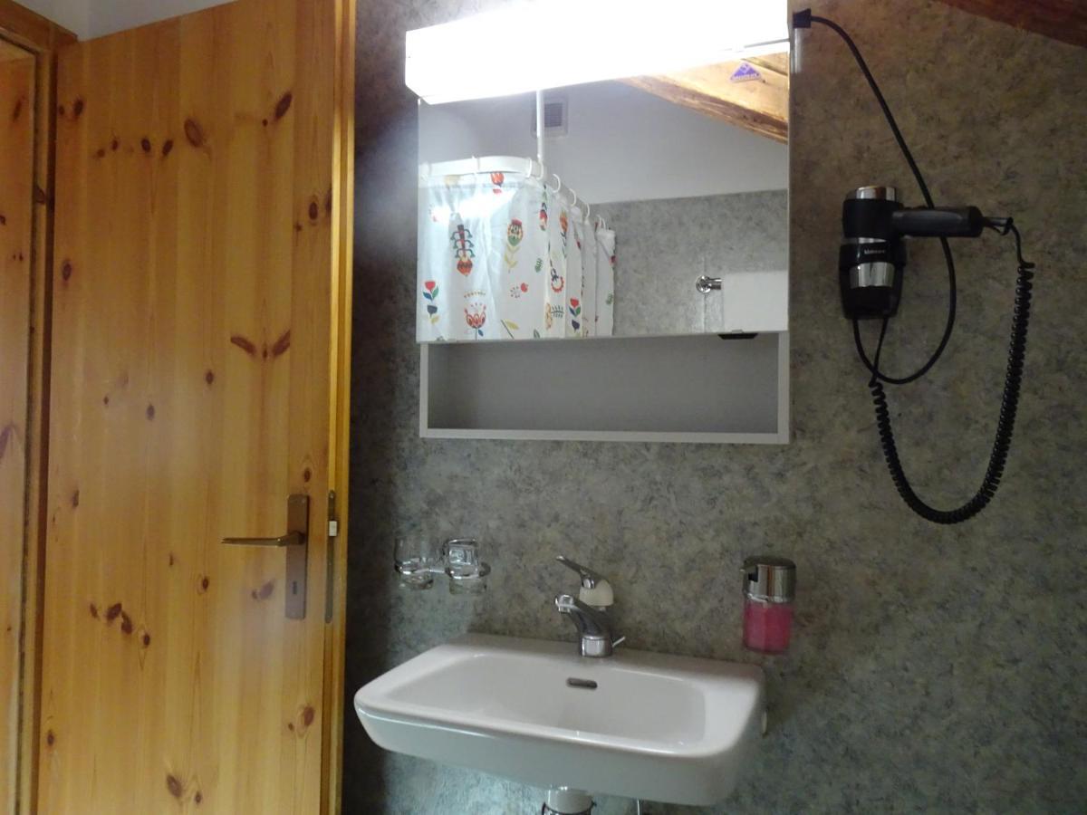 B&B Chasa Arfusch Ardez Exteriör bild